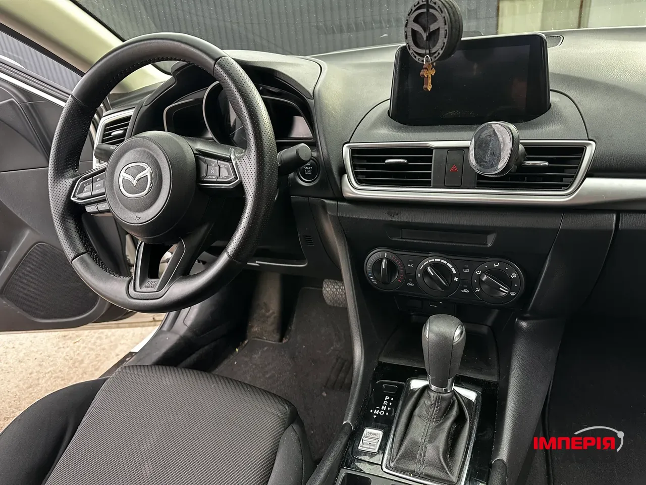 Mazda 3 - фото 21