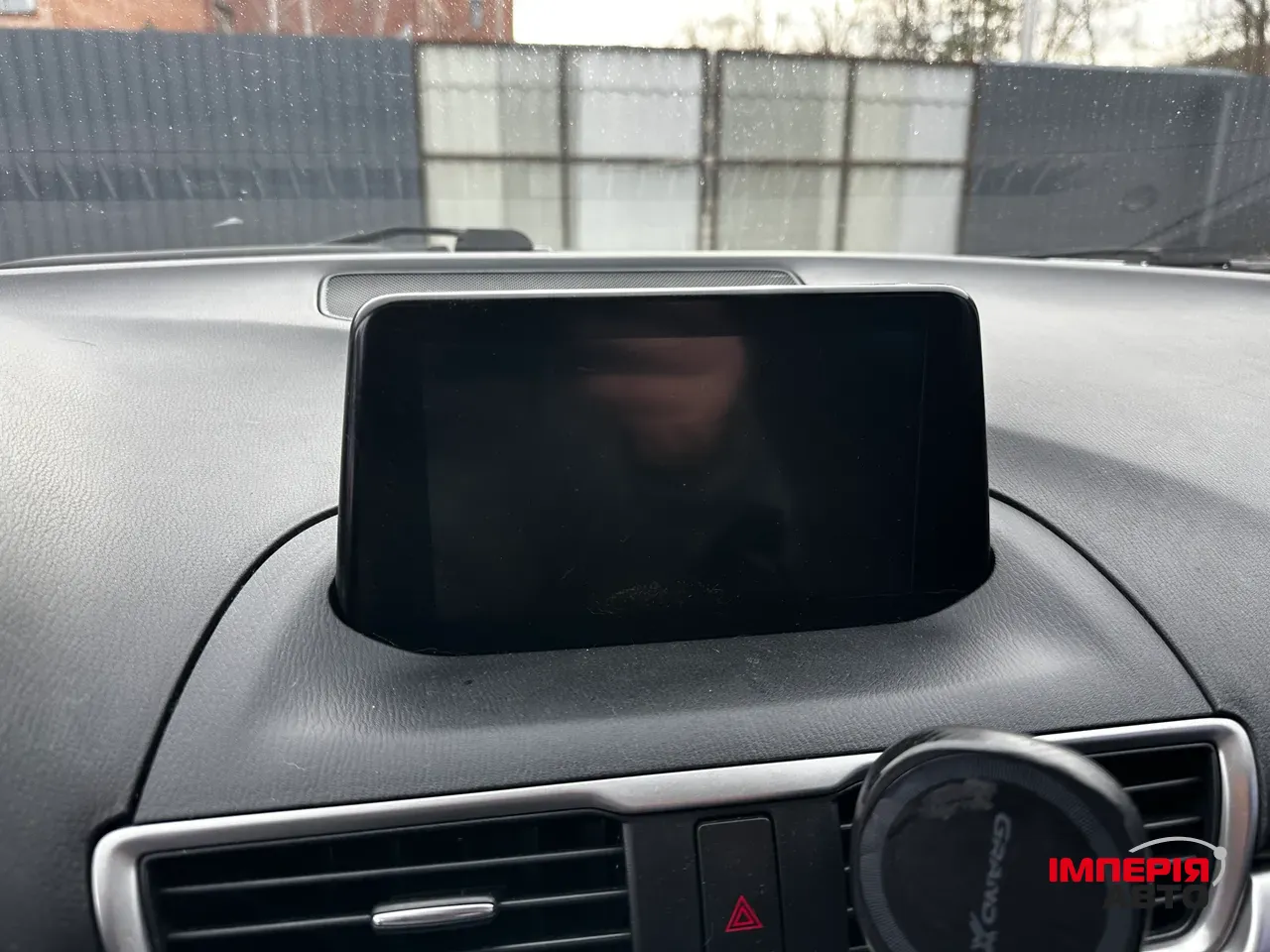 Mazda 3 - фото 10