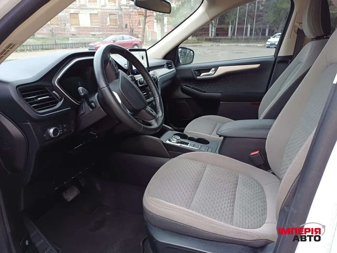 Ford Escape - фото 15