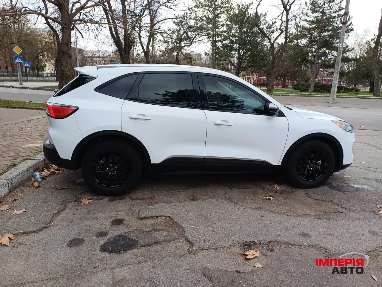 Ford Escape - фото 6