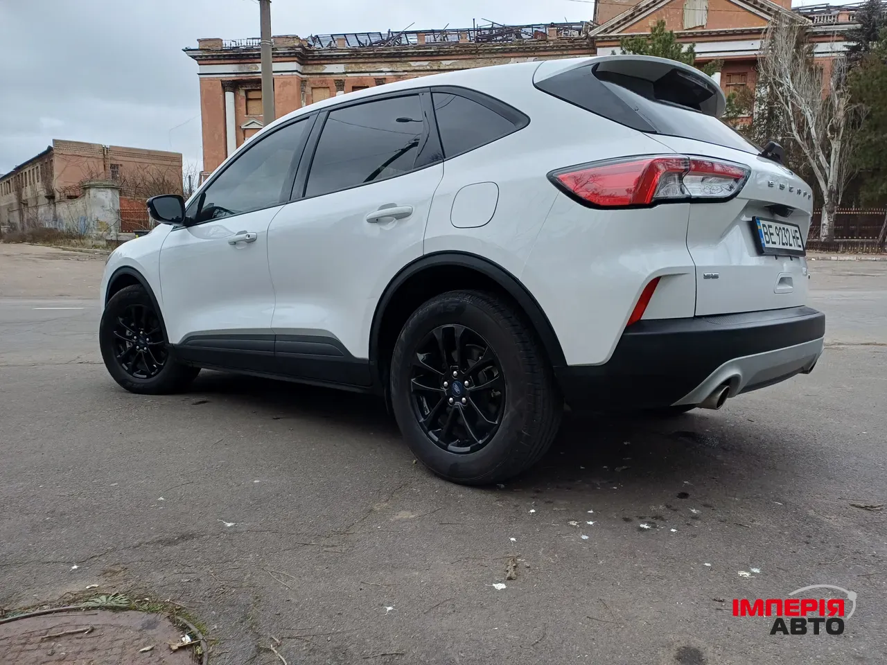 Ford Escape - фото 9