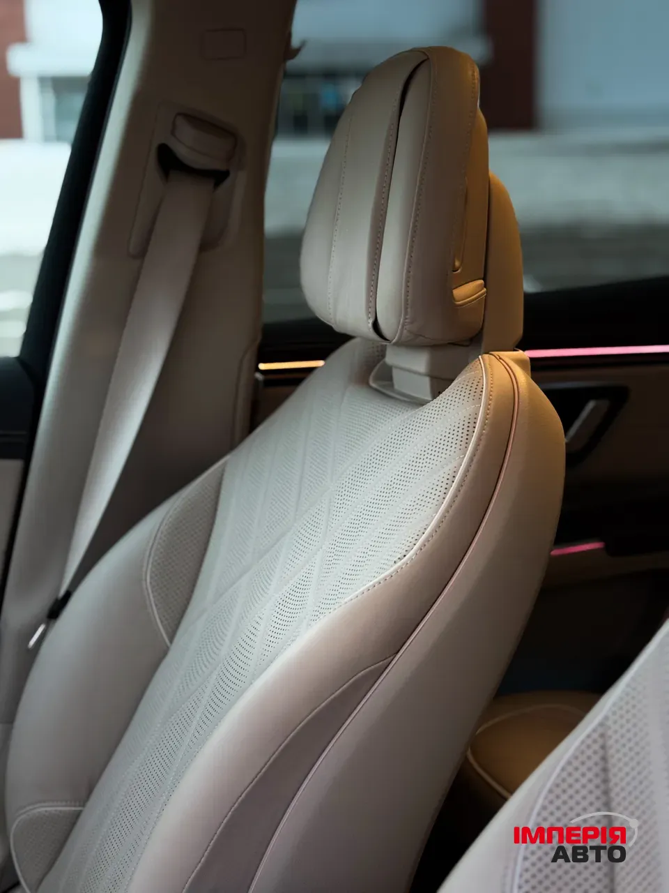 Mercedes-Benz EQS SUV - фото 12