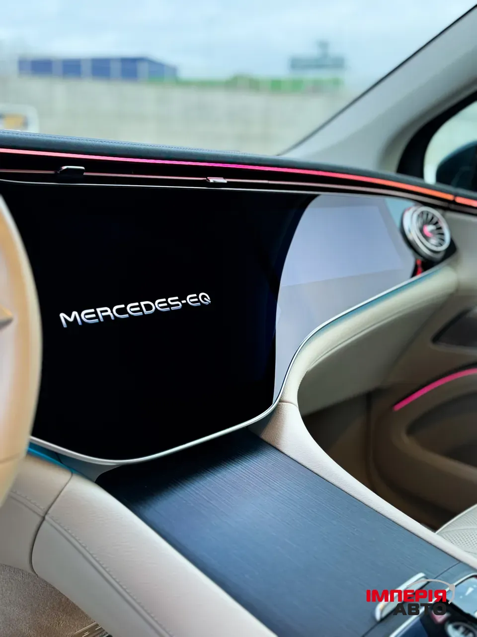 Mercedes-Benz EQS SUV - фото 13