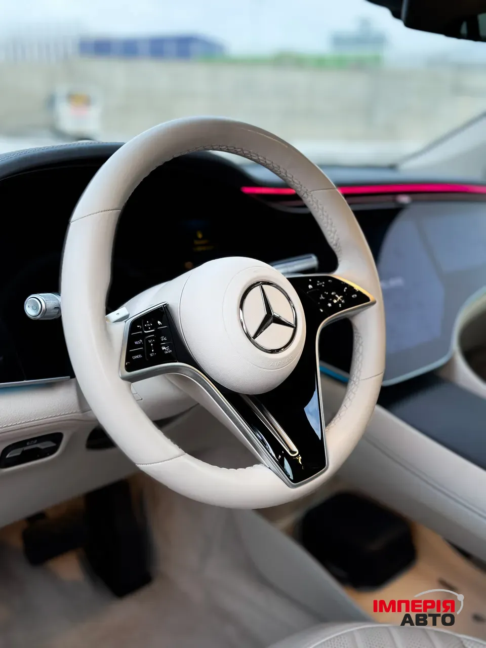 Mercedes-Benz EQS SUV - фото 11