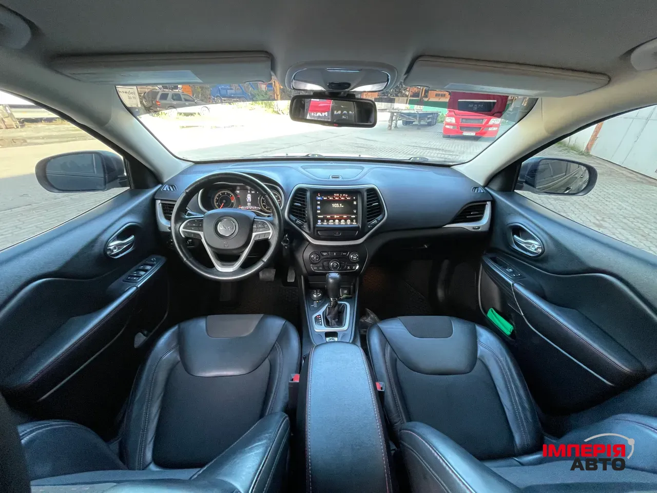 Jeep Cherokee - фото 11