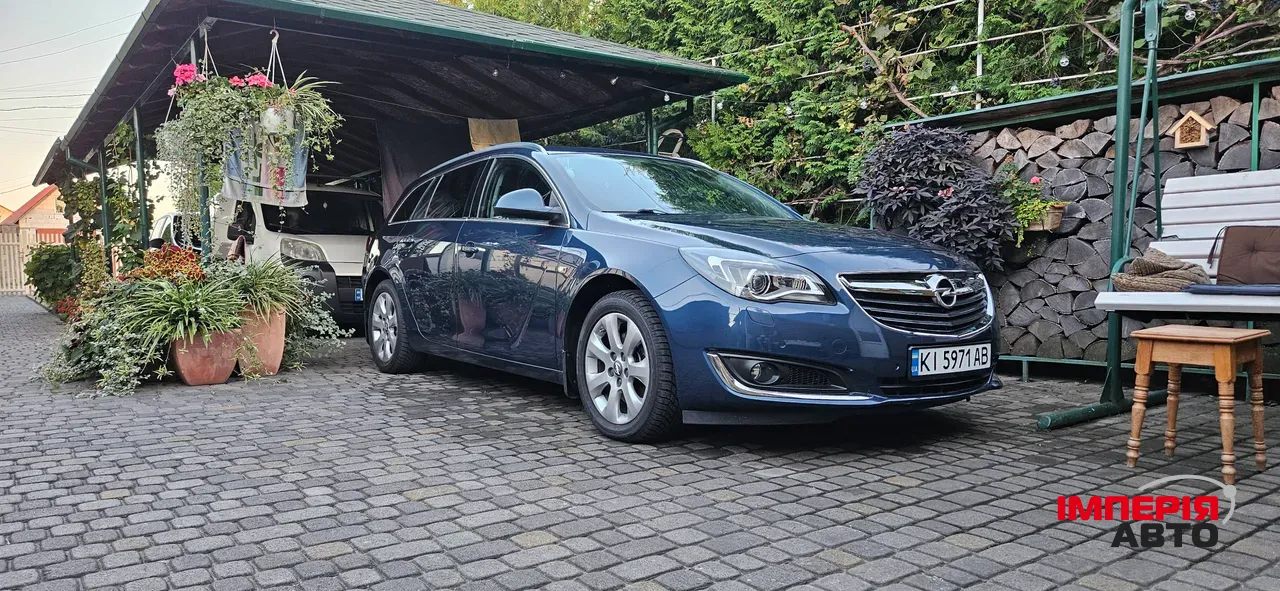 Opel Insignia - фото 1