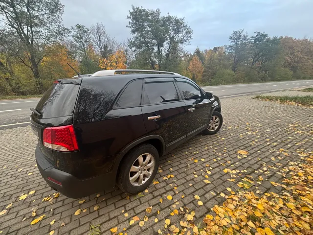 Kia Sorento - фото 4