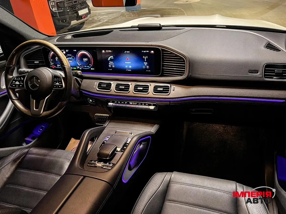 Mercedes-Benz GLS - фото 6