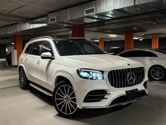 Mercedes-Benz GLS - фото 1