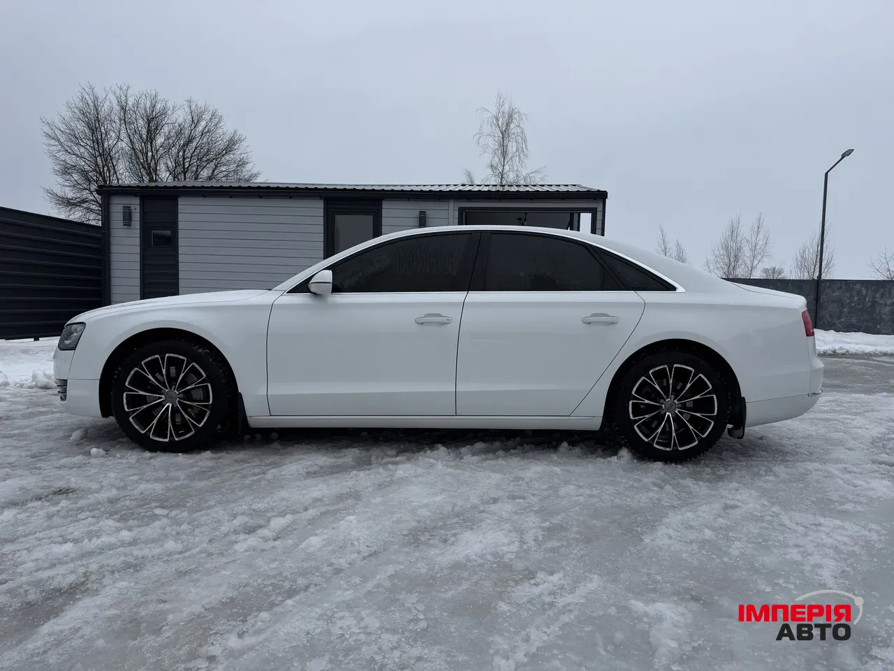 Audi A8 - фото 6