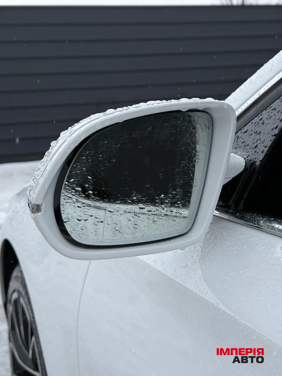 Audi A8 - фото 12