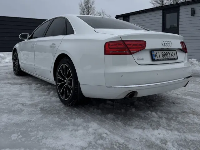 Audi A8 - фото 4