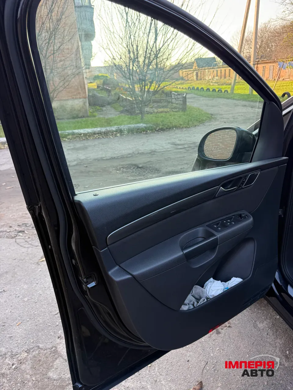 Volkswagen Sharan - фото 7