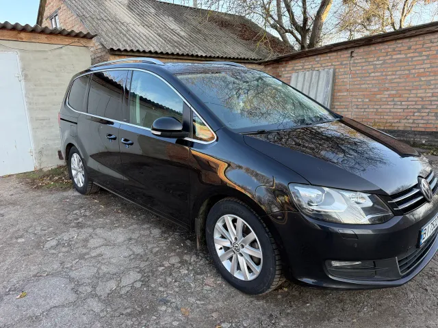 Volkswagen Sharan - фото 1
