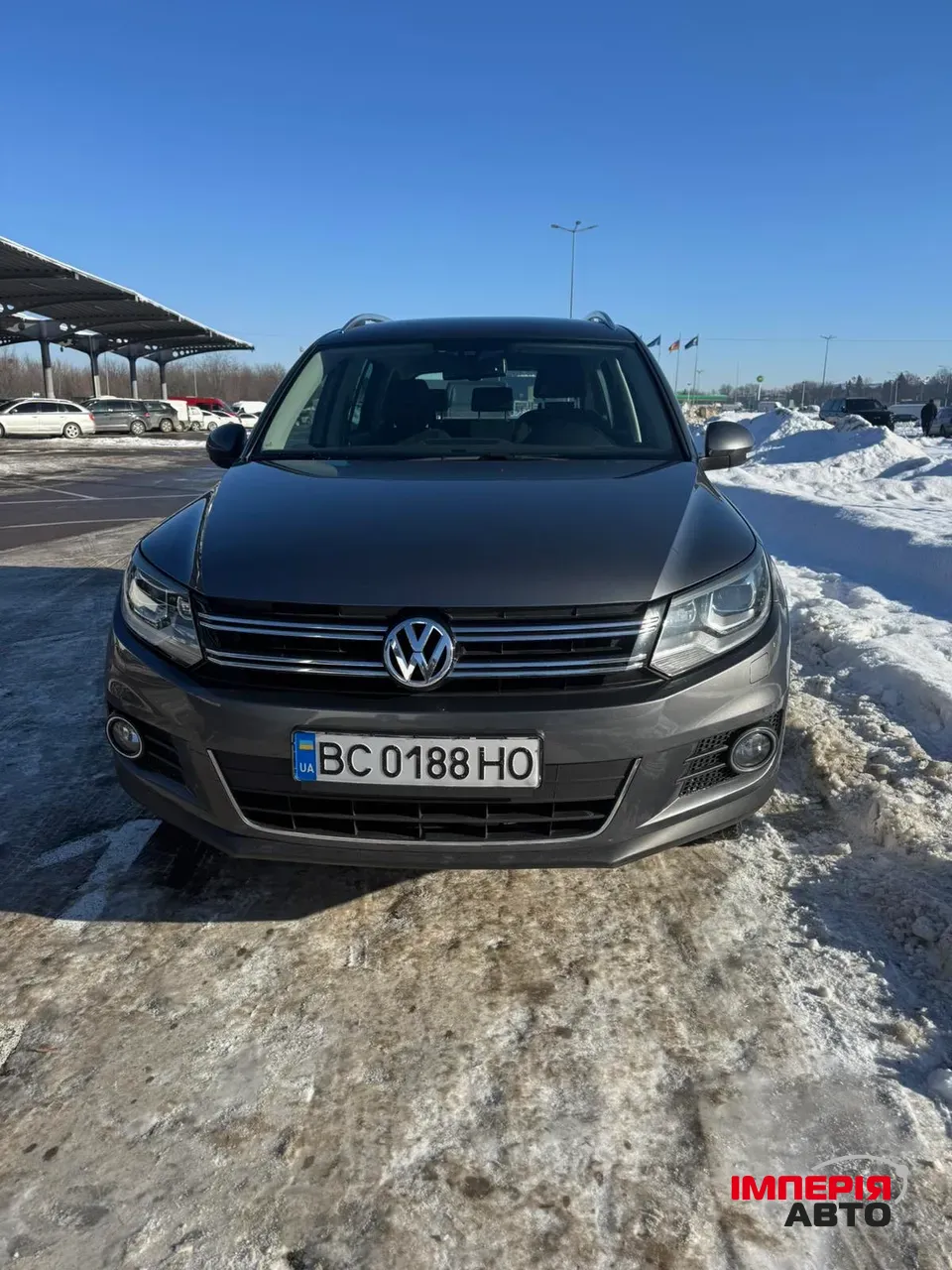 Volkswagen Tiguan - фото 2