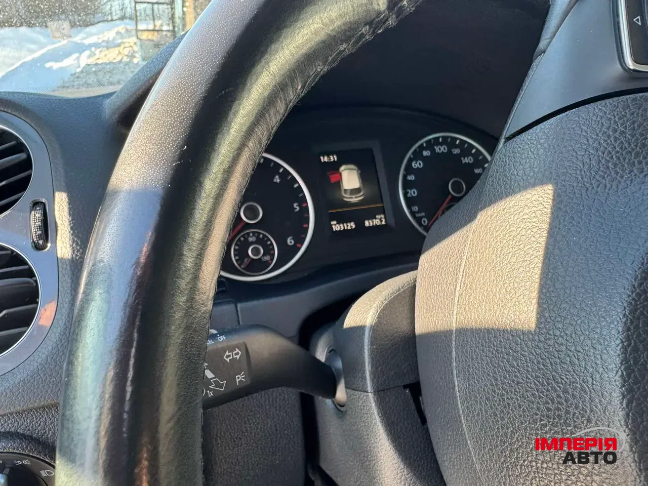 Volkswagen Tiguan - фото 6