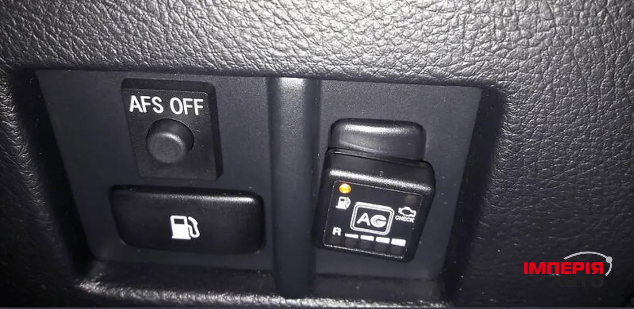 Lexus RX - фото 30