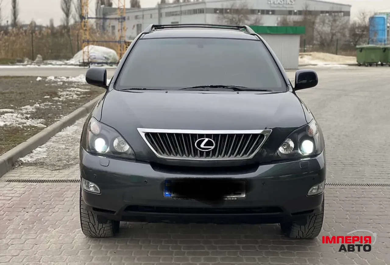 Lexus RX - фото 4