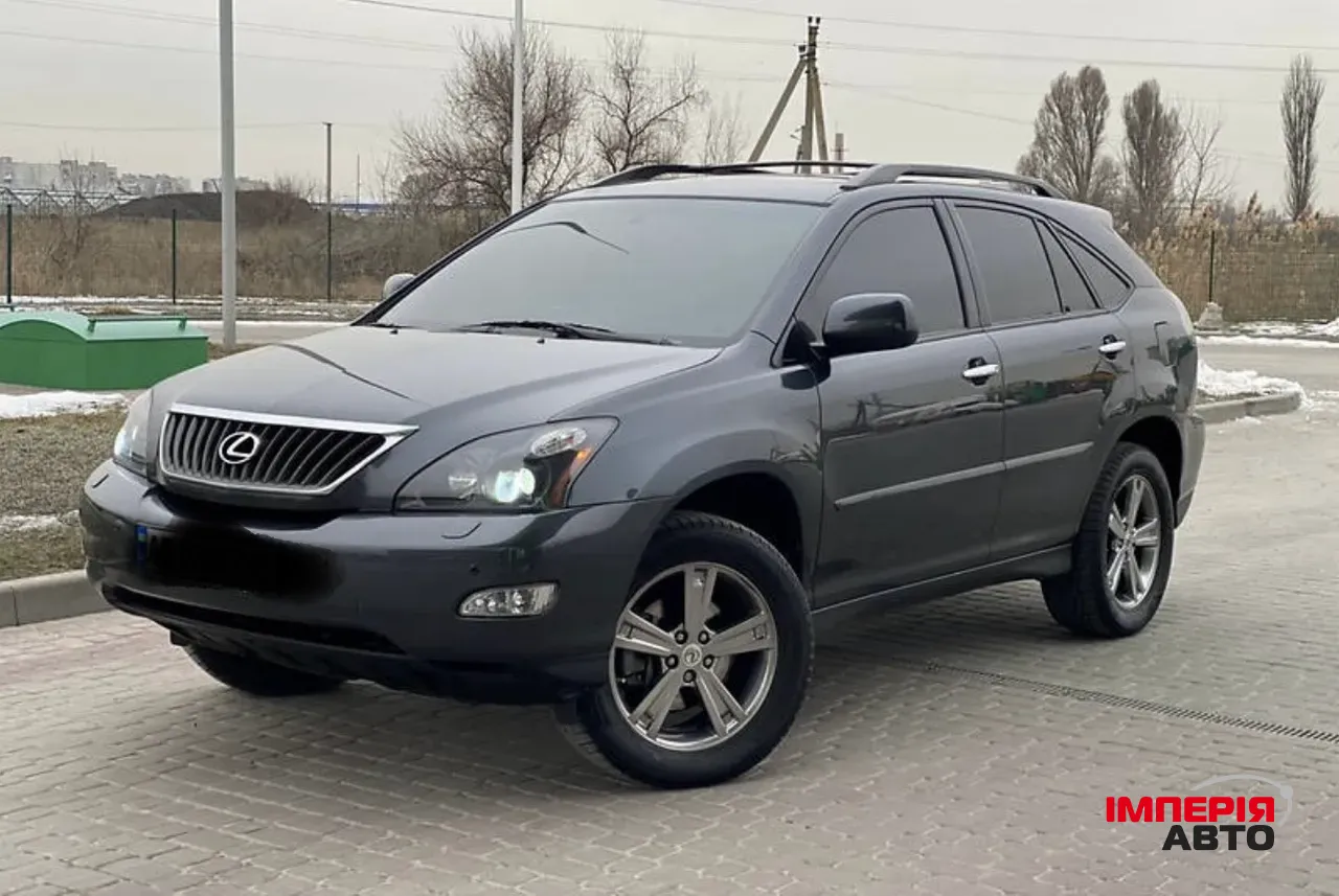 Lexus RX - фото 7