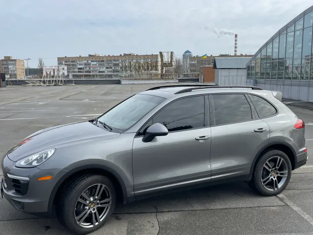 Porsche Cayenne - фото 4