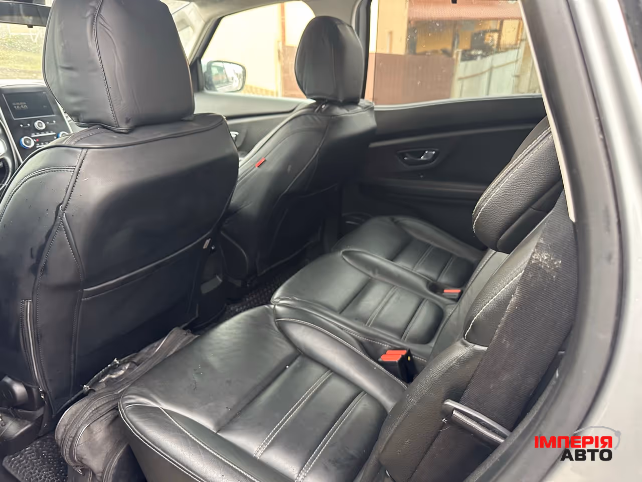 Renault Scenic - фото 5