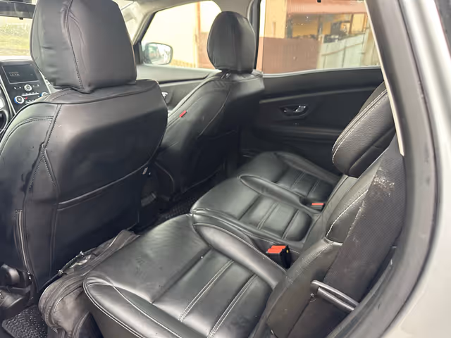 Renault Scenic - фото 5