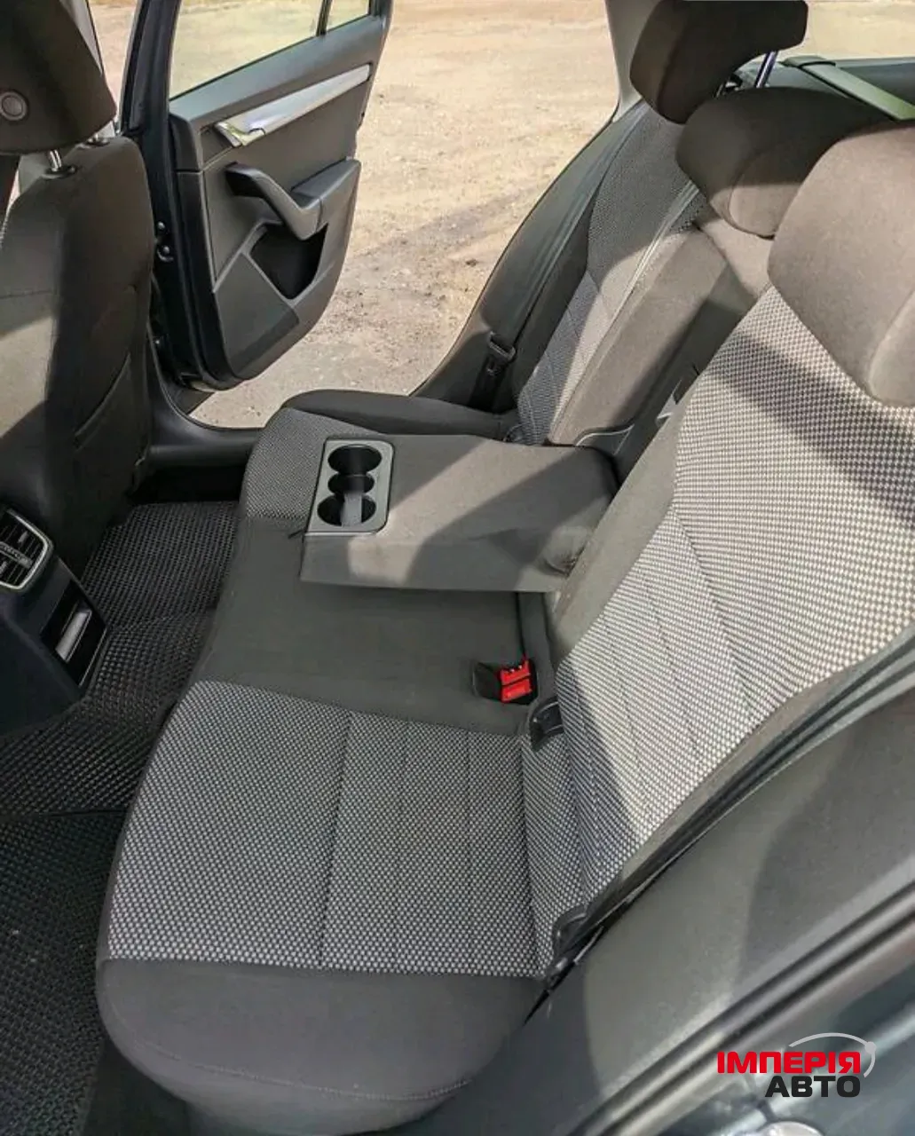 Skoda Octavia - фото 7