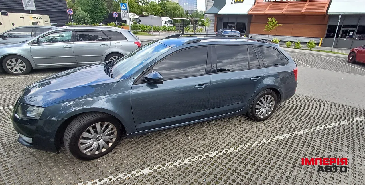 Skoda Octavia - фото 2