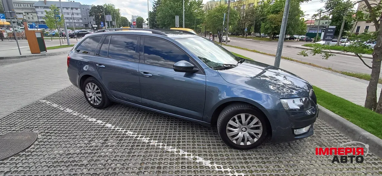 Skoda Octavia - фото 1