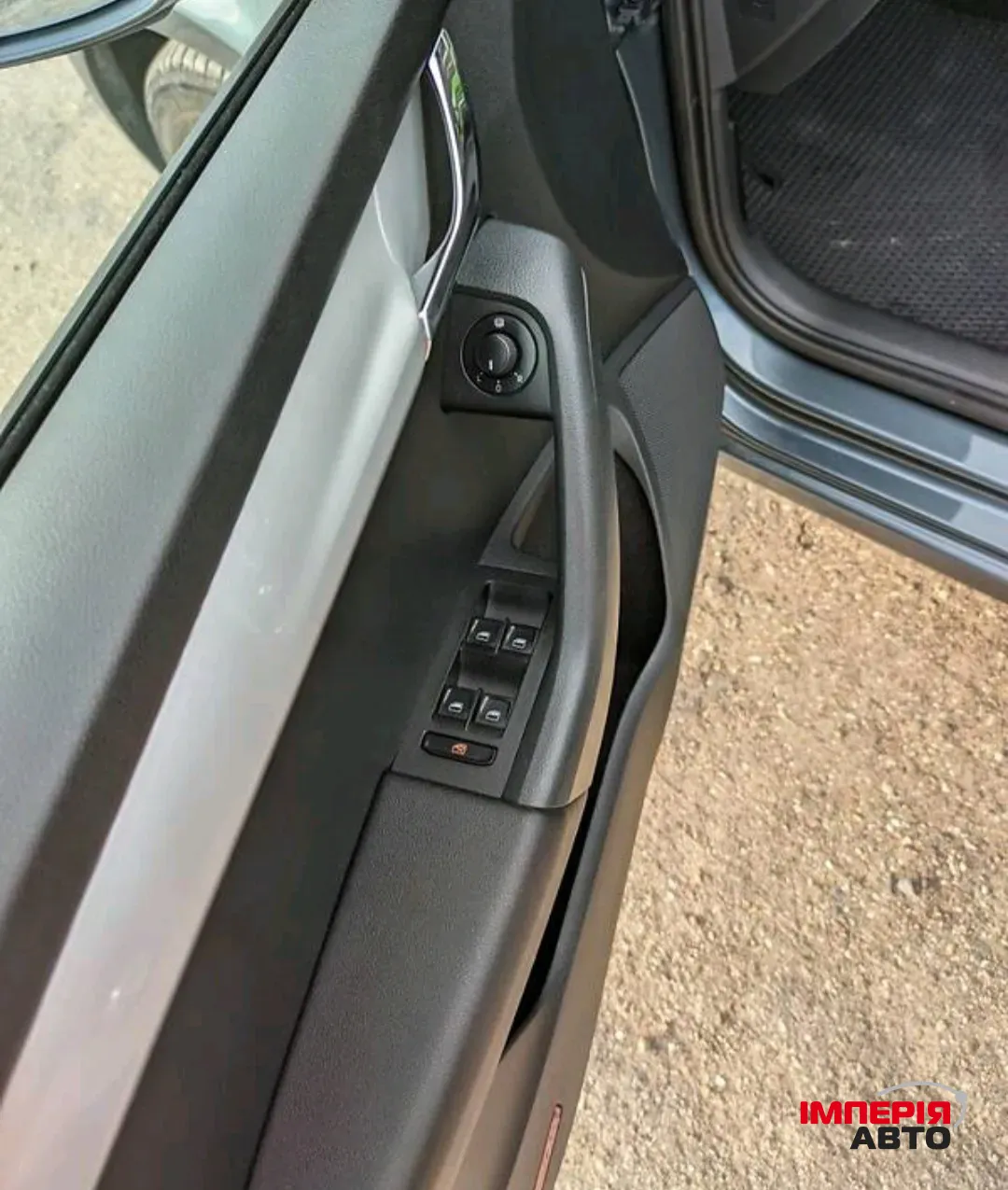 Skoda Octavia - фото 8