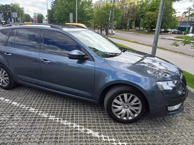 Skoda Octavia - фото 1