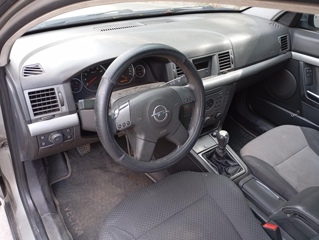 Opel Vectra - фото 4