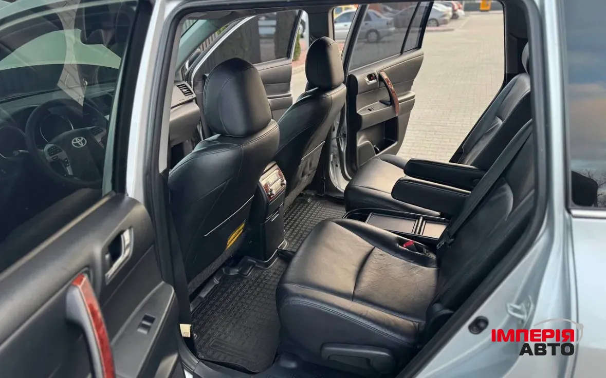 Toyota Highlander - фото 11