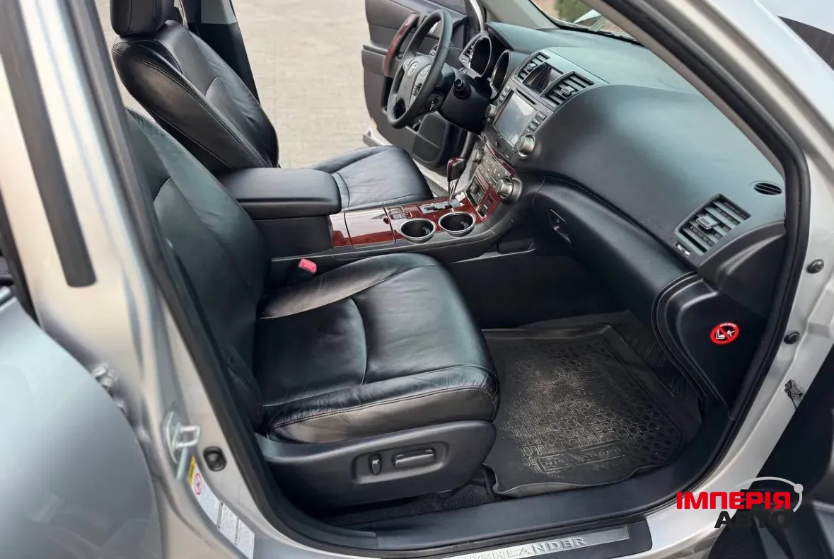 Toyota Highlander - фото 6