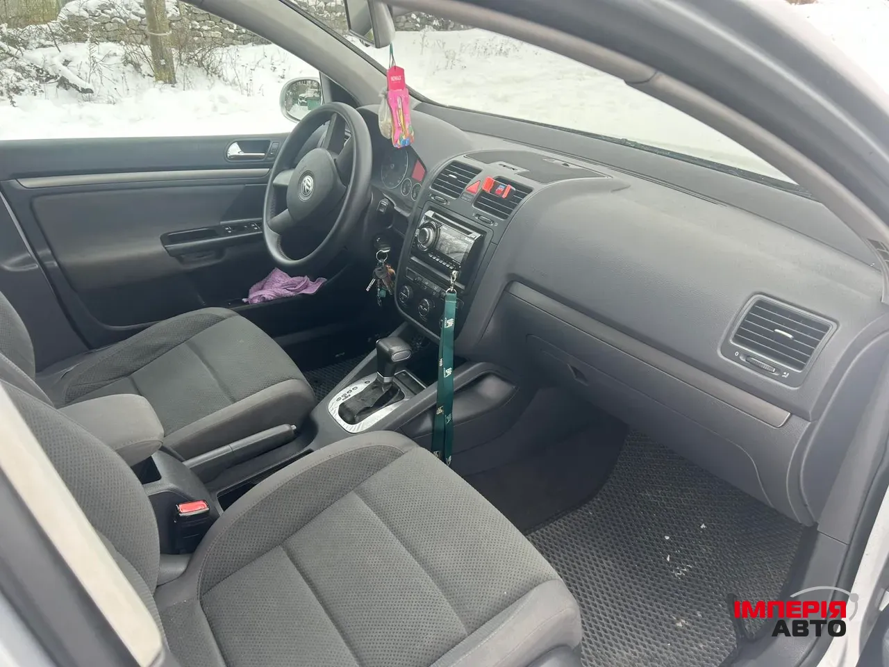 Volkswagen Golf - фото 12