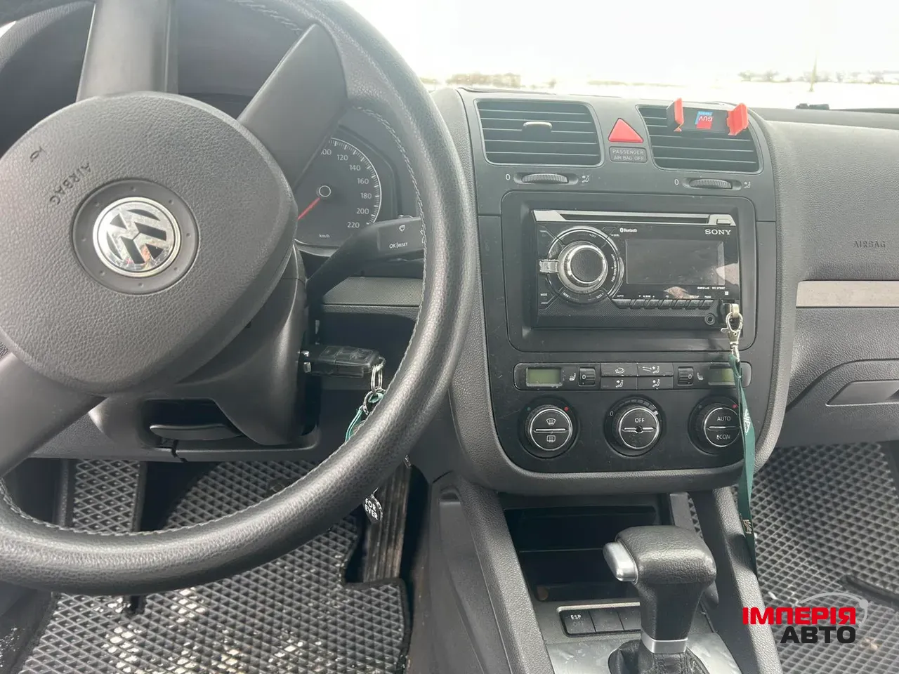 Volkswagen Golf - фото 13