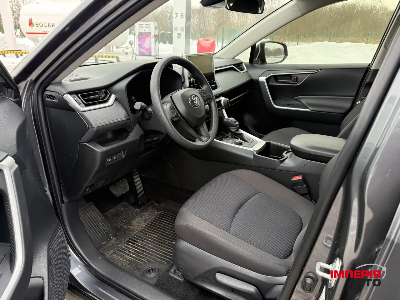 Toyota RAV4 - фото 11