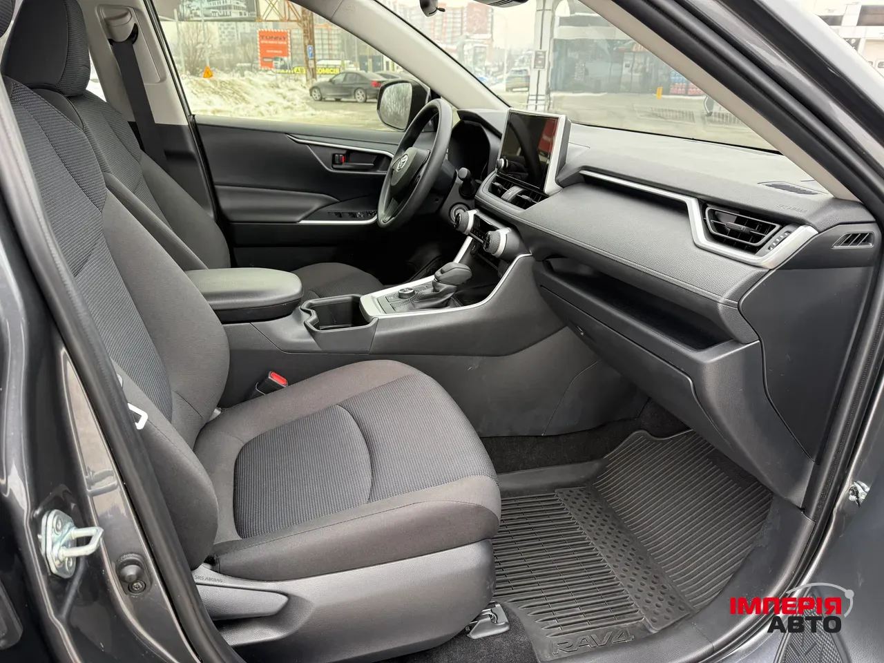 Toyota RAV4 - фото 16