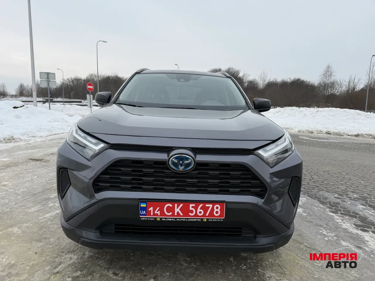 Toyota RAV4 - фото 3