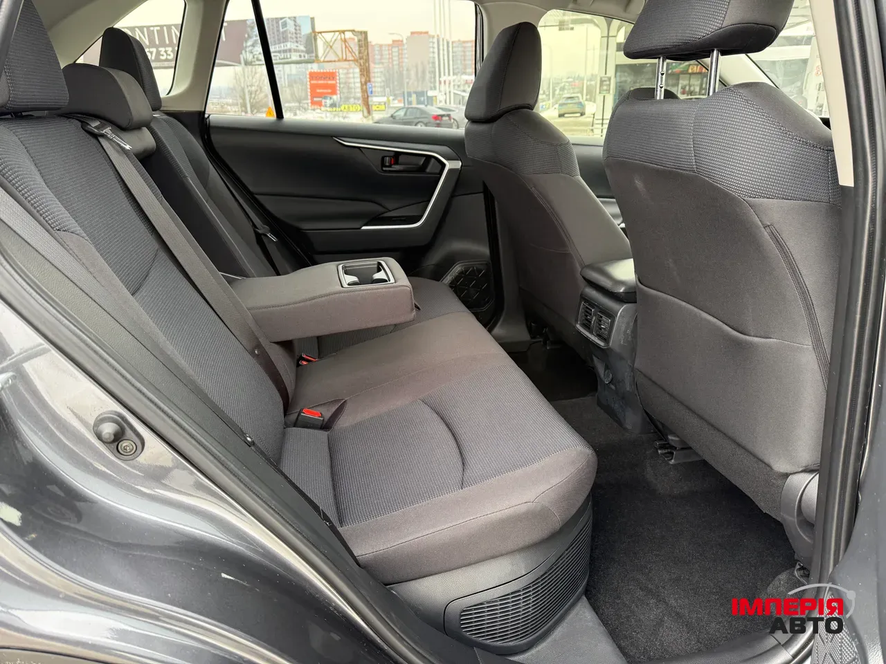 Toyota RAV4 - фото 15