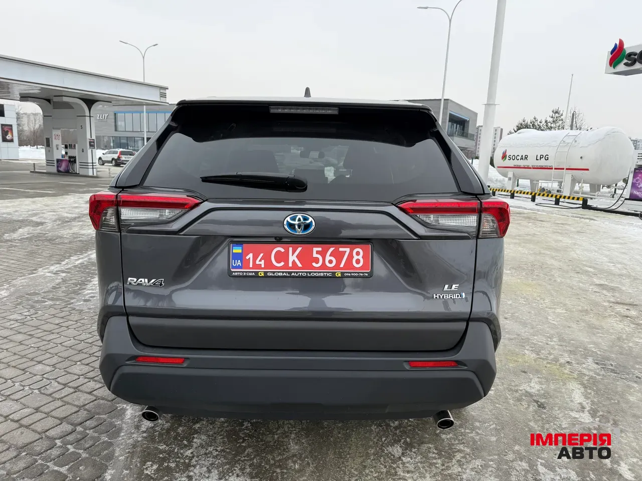 Toyota RAV4 - фото 8