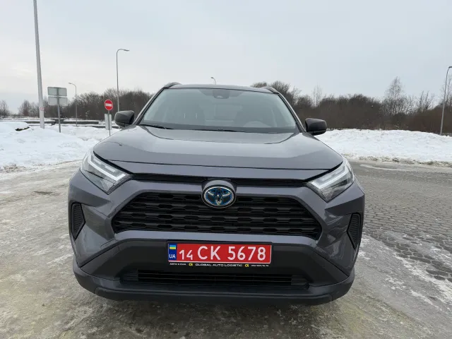 Toyota RAV4 - фото 3