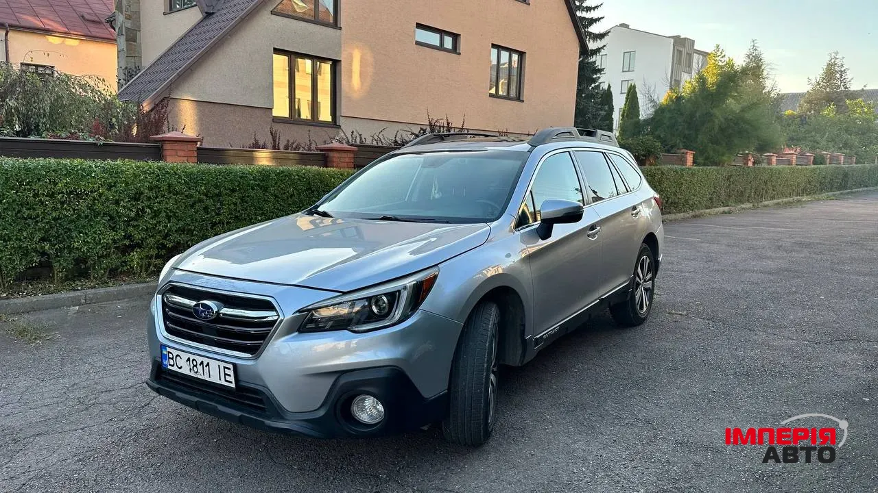 Subaru Outback - фото 1