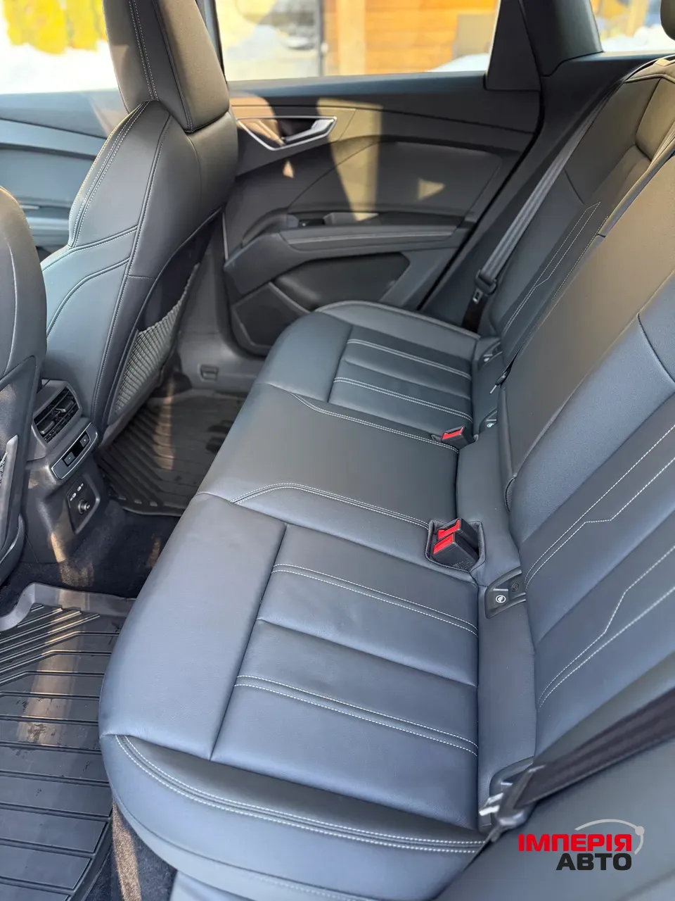 Audi Q4 e-tron - фото 32