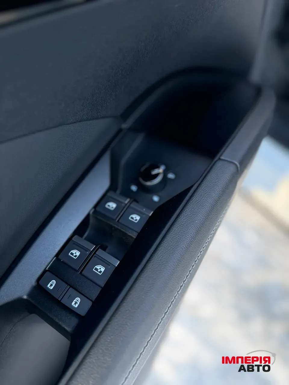 Audi Q4 e-tron - фото 37