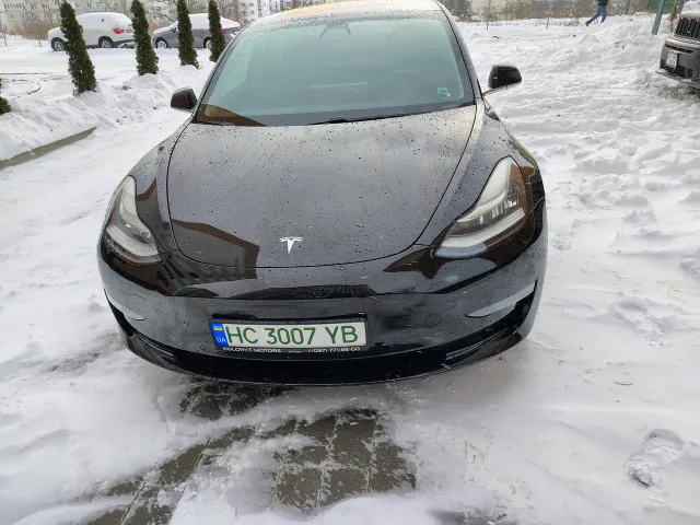 Tesla Model 3 - фото 2