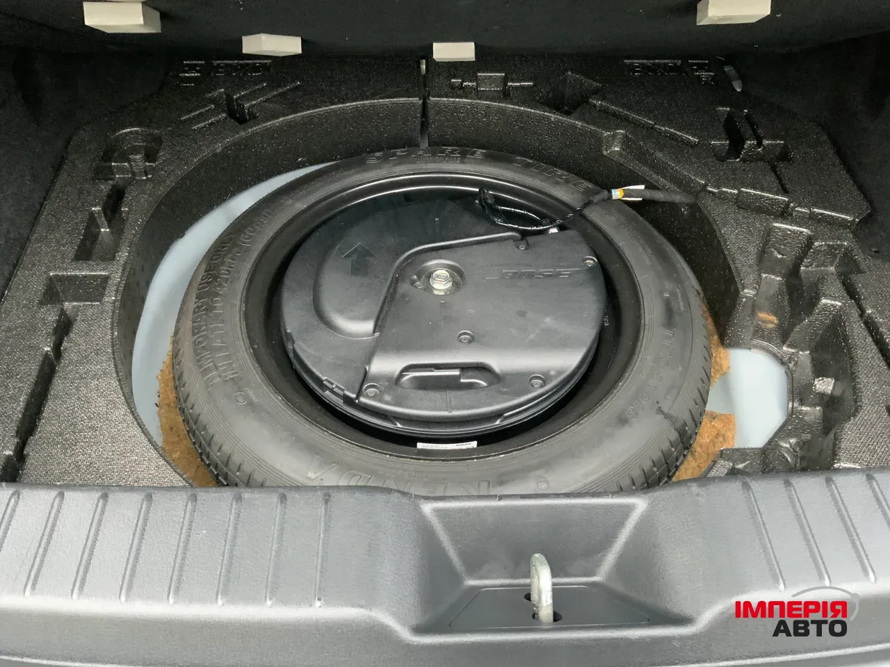 Mazda 3 - фото 32