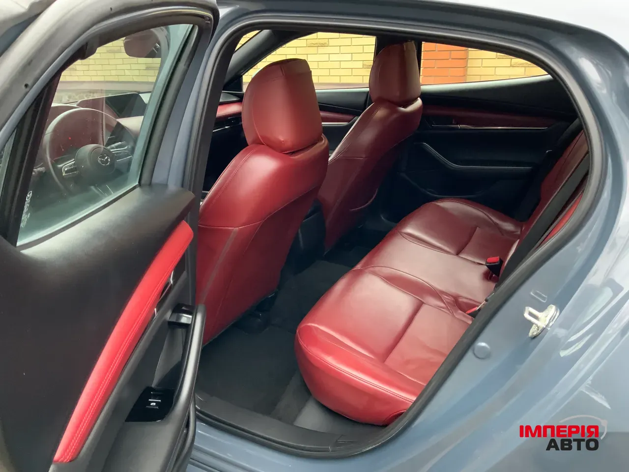 Mazda 3 - фото 17