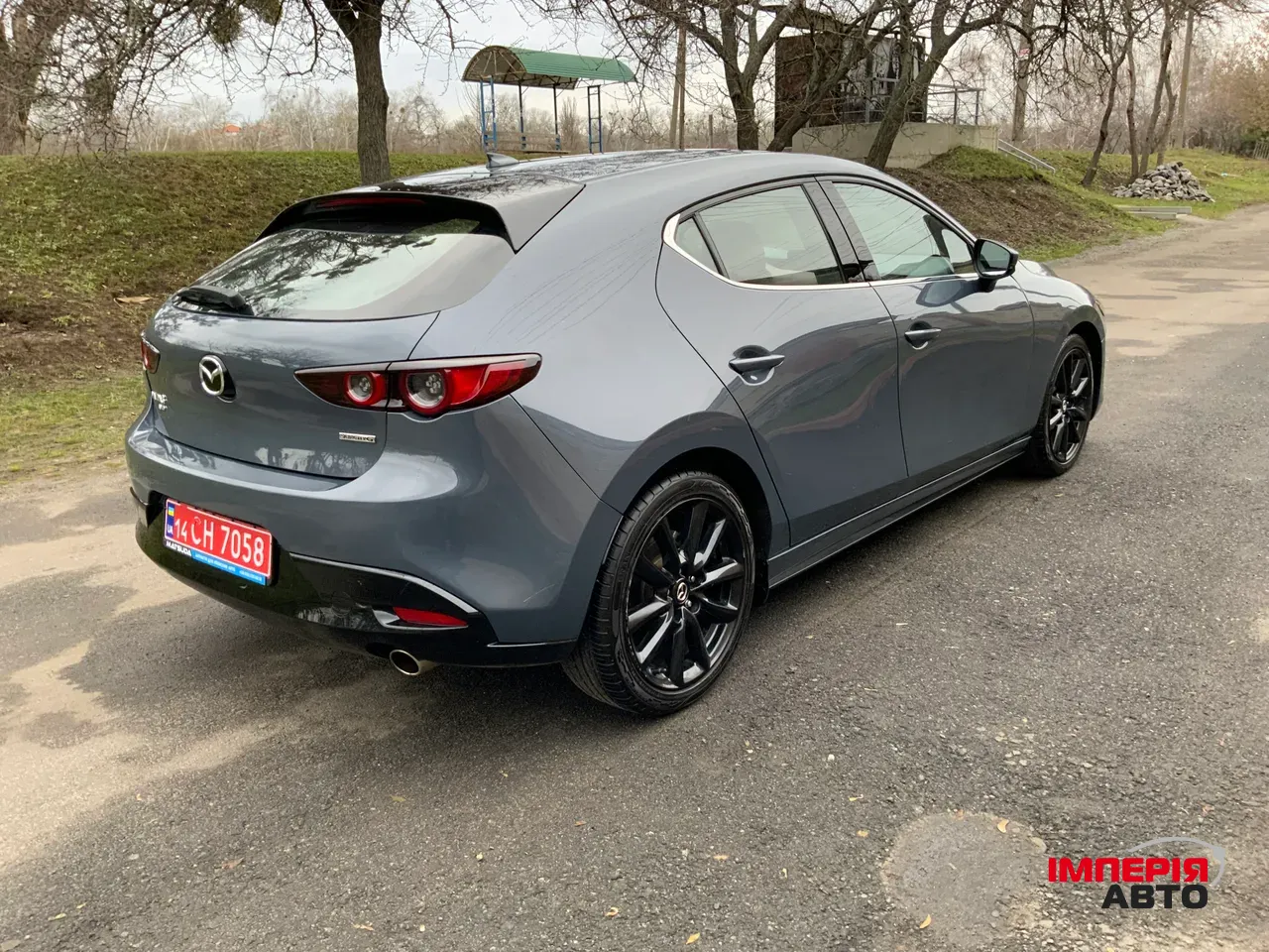 Mazda 3 - фото 7