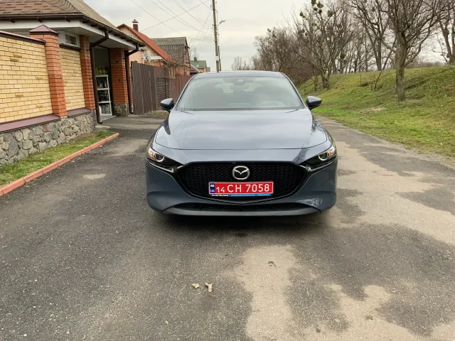 Mazda 3 - фото 3
